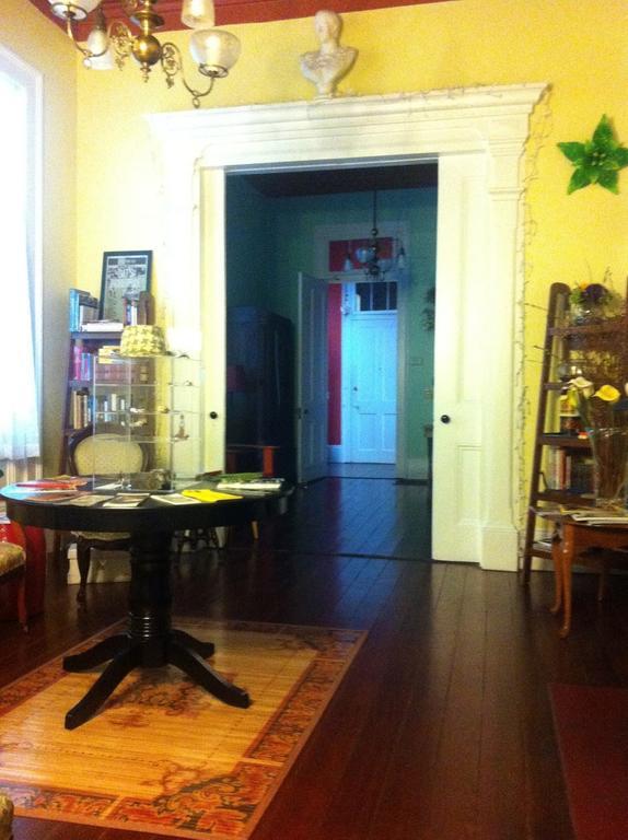 ニューオーリンズ La Belle Esplanade Bed & Breakfast エクステリア 写真